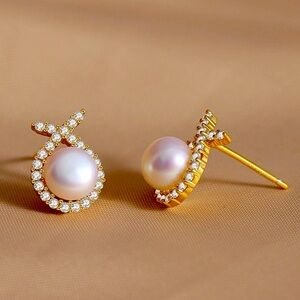 Genuine Pearl with 925 silver earrings